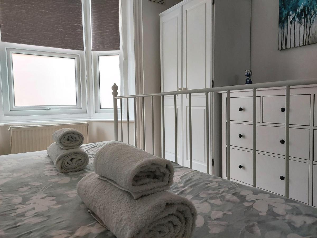 Cosy Central Canterbury - Modern Victorian Extérieur photo